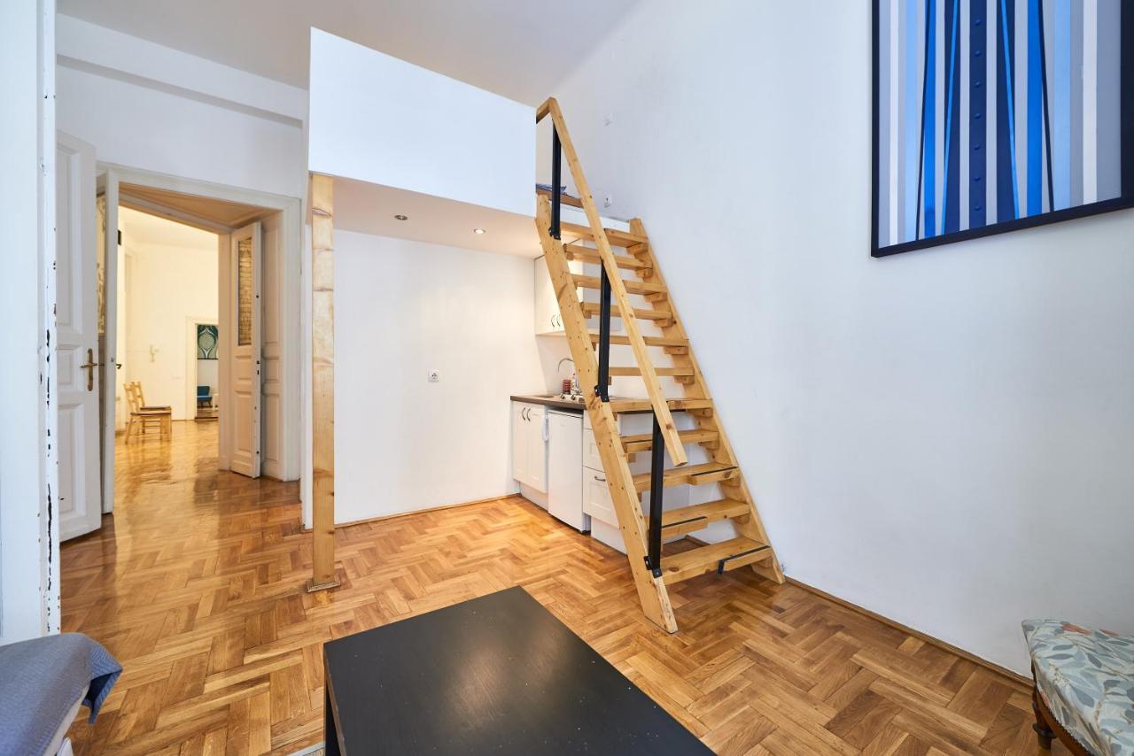 Large Apartment For Groups City Center Dist. VII Budapest Exterior photo