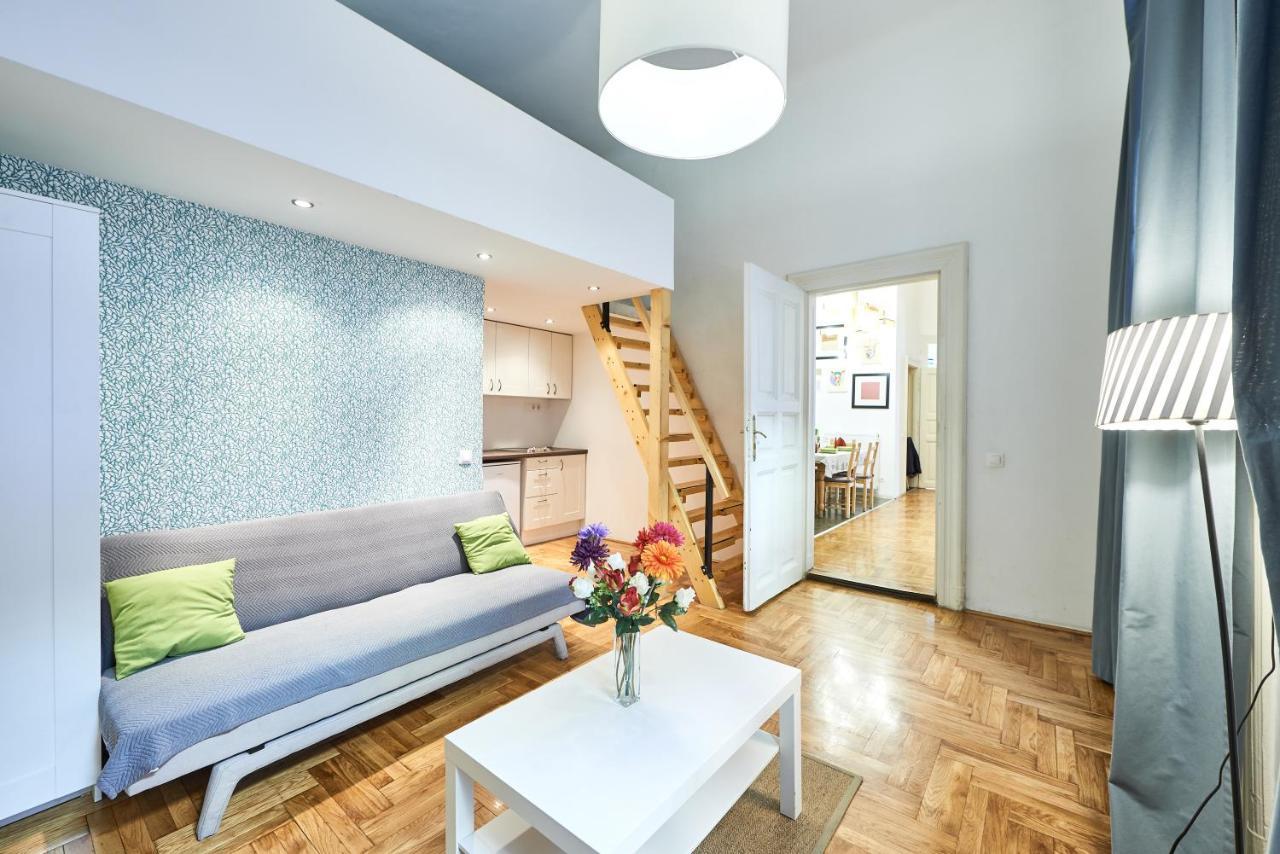 Large Apartment For Groups City Center Dist. VII Budapest Exterior photo