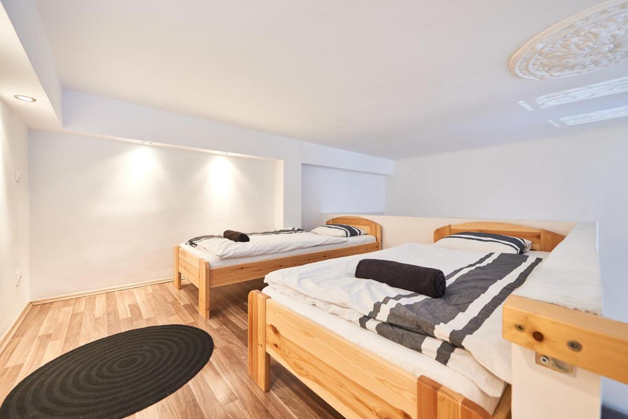 Large Apartment For Groups City Center Dist. VII Budapest Exterior photo