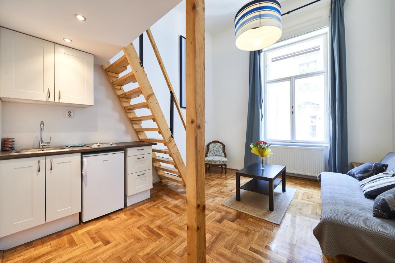Large Apartment For Groups City Center Dist. VII Budapest Exterior photo