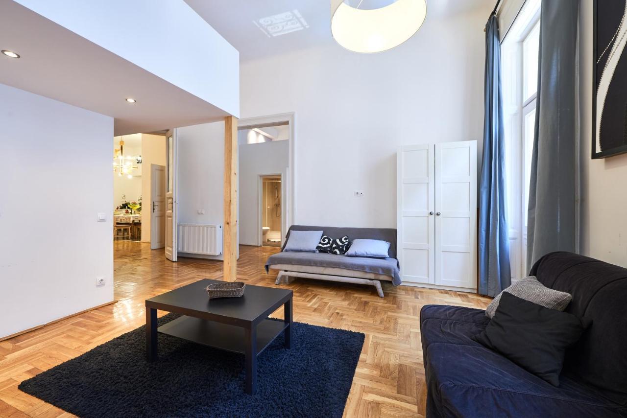 Large Apartment For Groups City Center Dist. VII Budapest Exterior photo