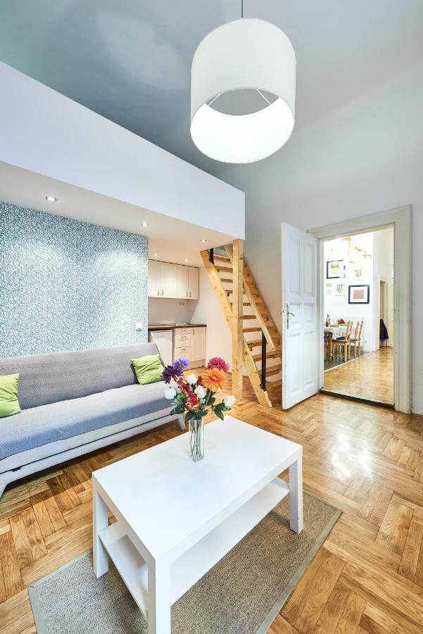 Large Apartment For Groups City Center Dist. VII Budapest Exterior photo