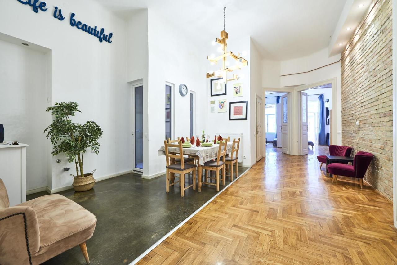 Large Apartment For Groups City Center Dist. VII Budapest Exterior photo